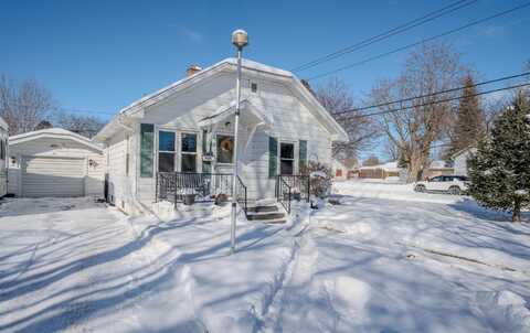 1024 N 8TH AVENUE, Wausau, WI 54401