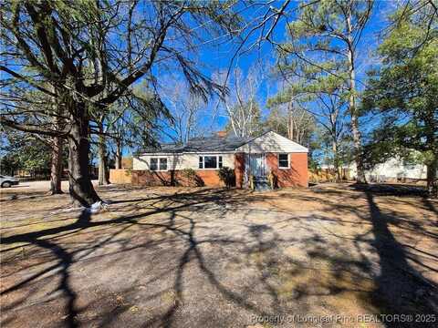 113 N Wright Street, Raeford, NC 28376