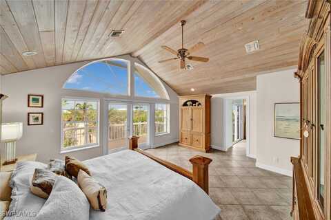 1828 Buckthorn Lane, Sanibel, FL 33957