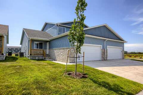 3587 Little Bluestem Road, Fremont, NE 68025