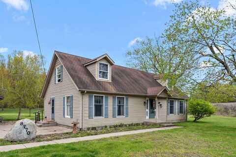 8770 W East Road, Lakeside, MI 49128