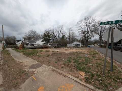 1124 Edgefield St., Greenwood, SC 29646