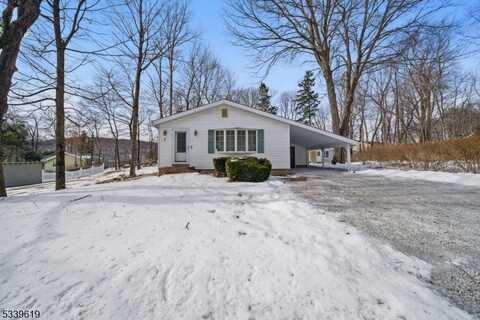 7 MAPLE AVENUE, Hardyston, NJ 07460