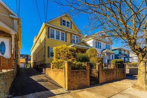 954 Monroe Ave, Elizabeth, NJ 07201