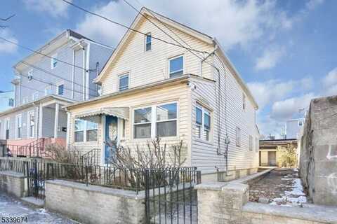 110 Warren St, Paterson, NJ 07524