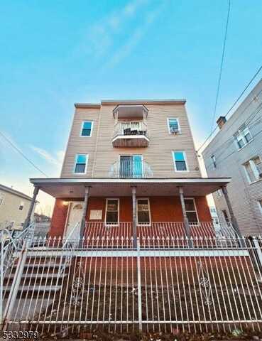 55-57 3rd St, Newark, NJ 07107