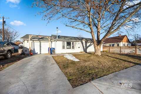 916 11th St S, Nampa, ID 83651