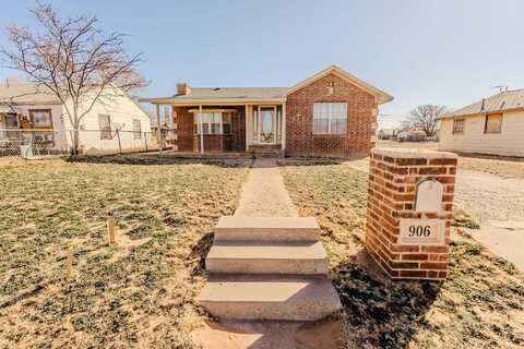 906 N 3rd Street, Brownfield, TX 79316