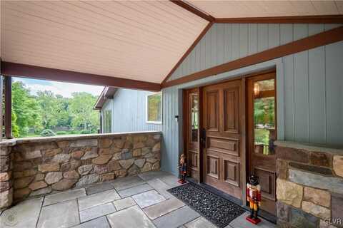 795 S Delaware Drive, Williamstown, PA 18042