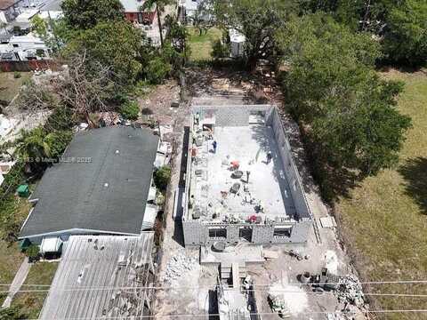 1735 NW 84th St, Miami, FL 33147