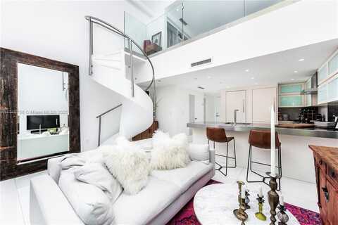 7744 Collins Ave, Miami Beach, FL 33141