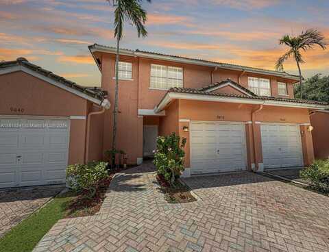 9050 NW 38th Pl, Sunrise, FL 33351