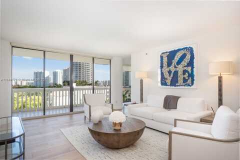 2000 Island Blvd, Aventura, FL 33160