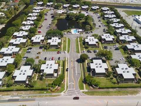 2349 Waterside Dr, Lake Worth, FL 33461