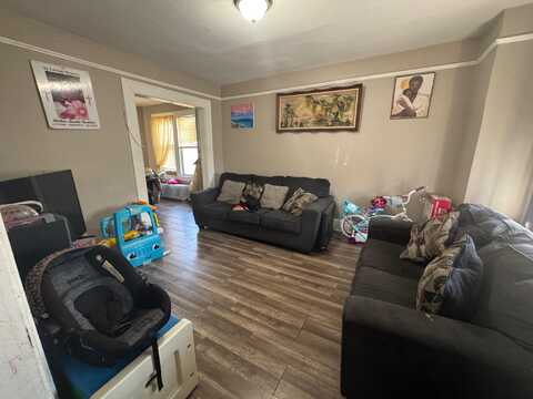 37 Maple Avenue, Hempstead, NY 11550
