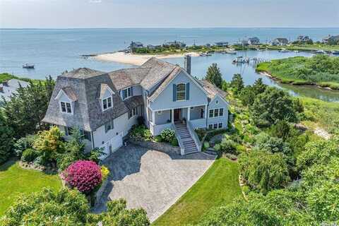 960 Willis Creek Drive, Mattituck, NY 11952