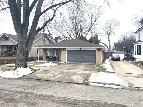 233 S May Avenue, Kankakee, IL 60901