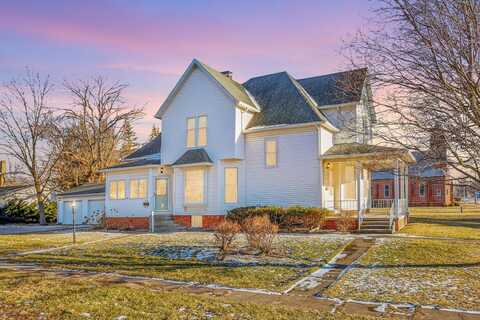 300 S Macon Street, Bement, IL 61813