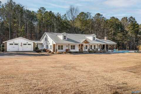 40 Deer Cove Road, Oxford, AL 36207