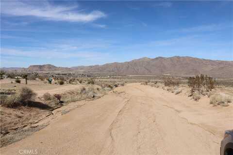 9654 N Corto Road, Apple Valley, CA 92308