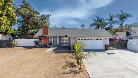 10992 Stonehenge Place, Riverside, CA 92503