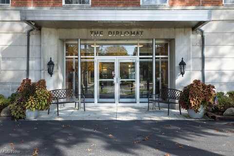 18975 Van Aken Boulevard unit: 403, Shaker Heights, OH 44122