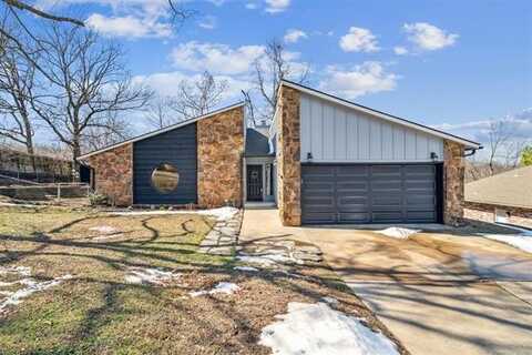 1382 Forest Lane, Catoosa, OK 74015