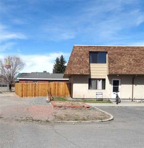 1809 Mountain View Dr, Cody, WY 82414