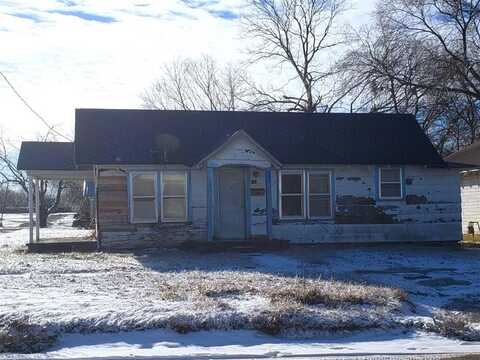 200 S Oak Street, Holdenville, OK 74848