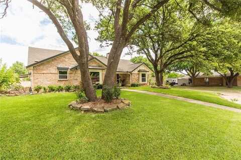 415 Ramblewood Circle, DeSoto, TX 75115