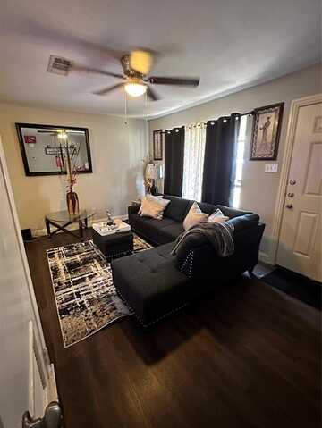 2909 Handley Drive, Fort Worth, TX 76112