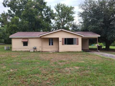 375 N Austin, Avery, TX 75554