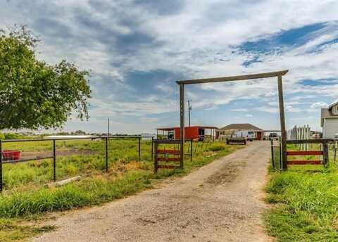 5404 Stitzle Road, Crandall, TX 75114