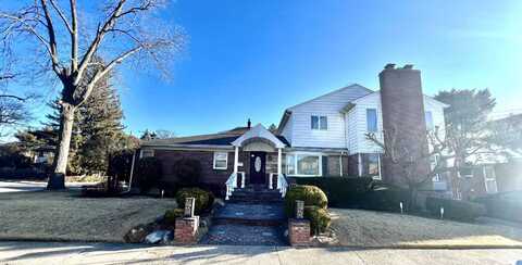 35-05 211street, Bayside, NY 11361