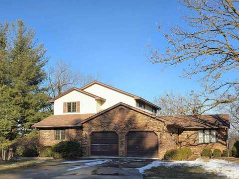 14098 ASPEN Drive, Carlinville, IL 62626