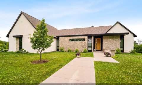 W4038 MAPLEWOOD Lane, FOND DU LAC, WI 54937