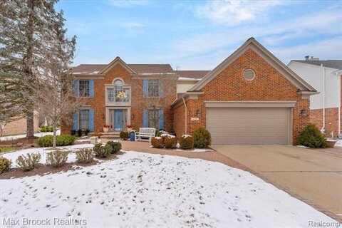 4958 CHERRY BLOSSOM Circle, West Bloomfield, MI 48324