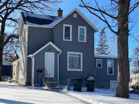 511 3rd Street NE, Waseca, MN 56093