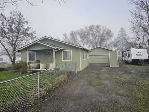 110 Gibbon Road, Central Point, OR 97502