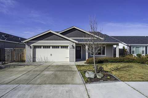 7591 Wilson Way, White City, OR 97503