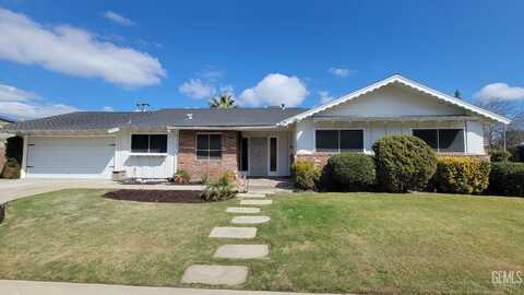 3048 Jacaranda Drive, Bakersfield, CA 93301