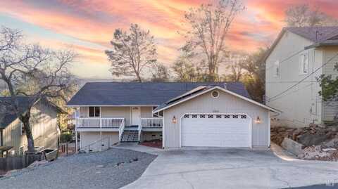 18685 Oak Grove Road, Hidden Valley Lake, CA 95467