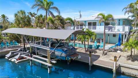 2 Avenida Carita, FORT MYERS BEACH, FL 33931