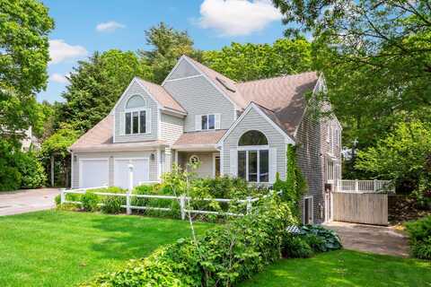 120 Robbins Street, Osterville, MA 02655
