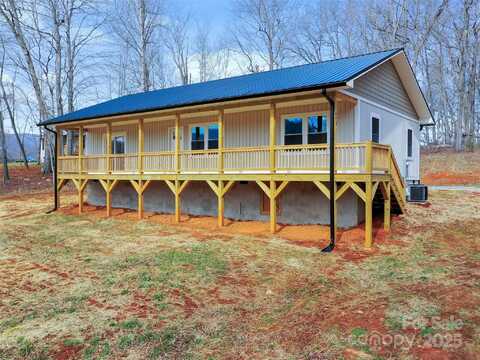 471 Compromise Drive, Waynesville, NC 28785