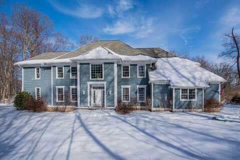 34 Hunters Crossing, Burlington, CT 06013