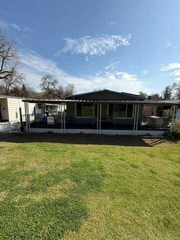 339 Frankwood Avenue N, Sanger, CA 93657