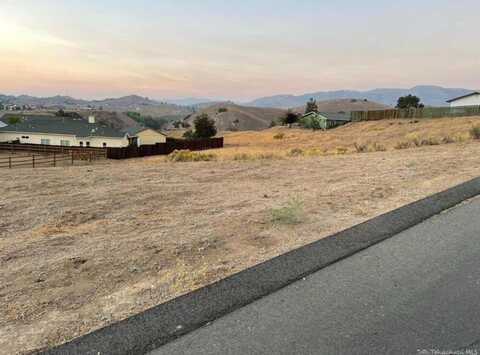 20125 Sears Drive, Tehachapi, CA 93561