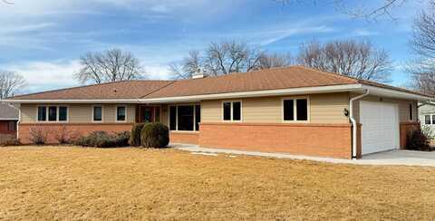 924 Colonial Drive, Manson, IA 50563