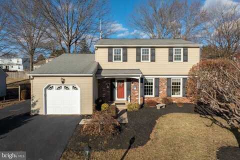 526 PIONEER CIRCLE, HARLEYSVILLE, PA 19438